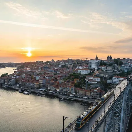 Stylish River View In Porto
