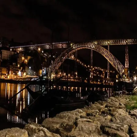Stylish River View In Porto