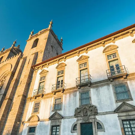 Stylish River View In Porto