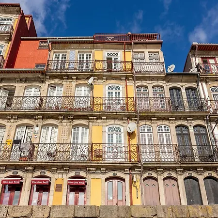 Stylish River View In Porto