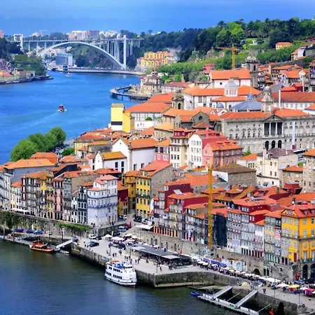 Apartamento Stylish River View In
