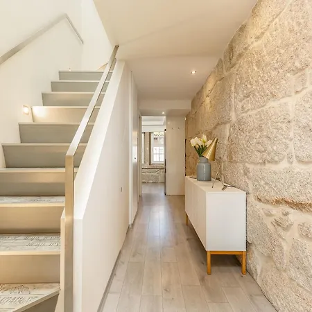Apartman Stylish River View In *