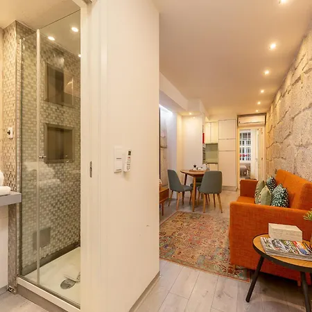 아파트 Stylish River View In
